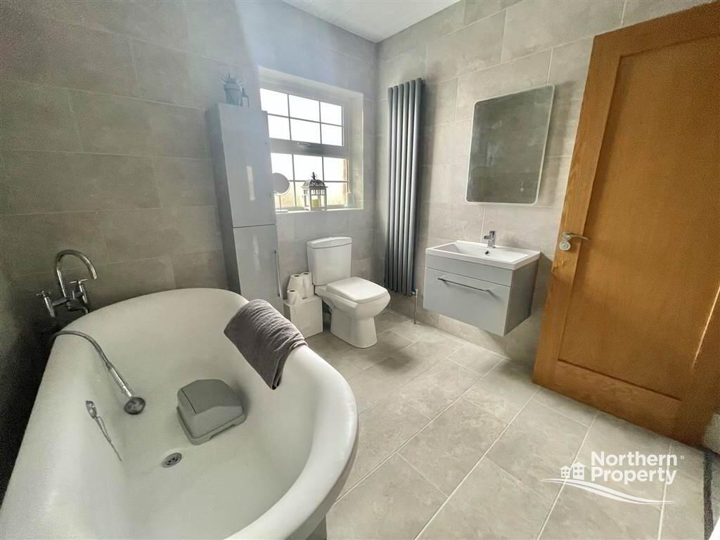Photo 23 of 21 Mount Eagles Way, Dunmurry, Belfast