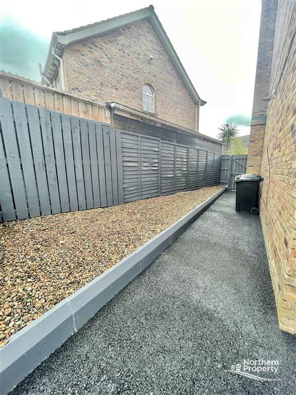 Photo 28 of 21 Mount Eagles Way, Dunmurry, Belfast