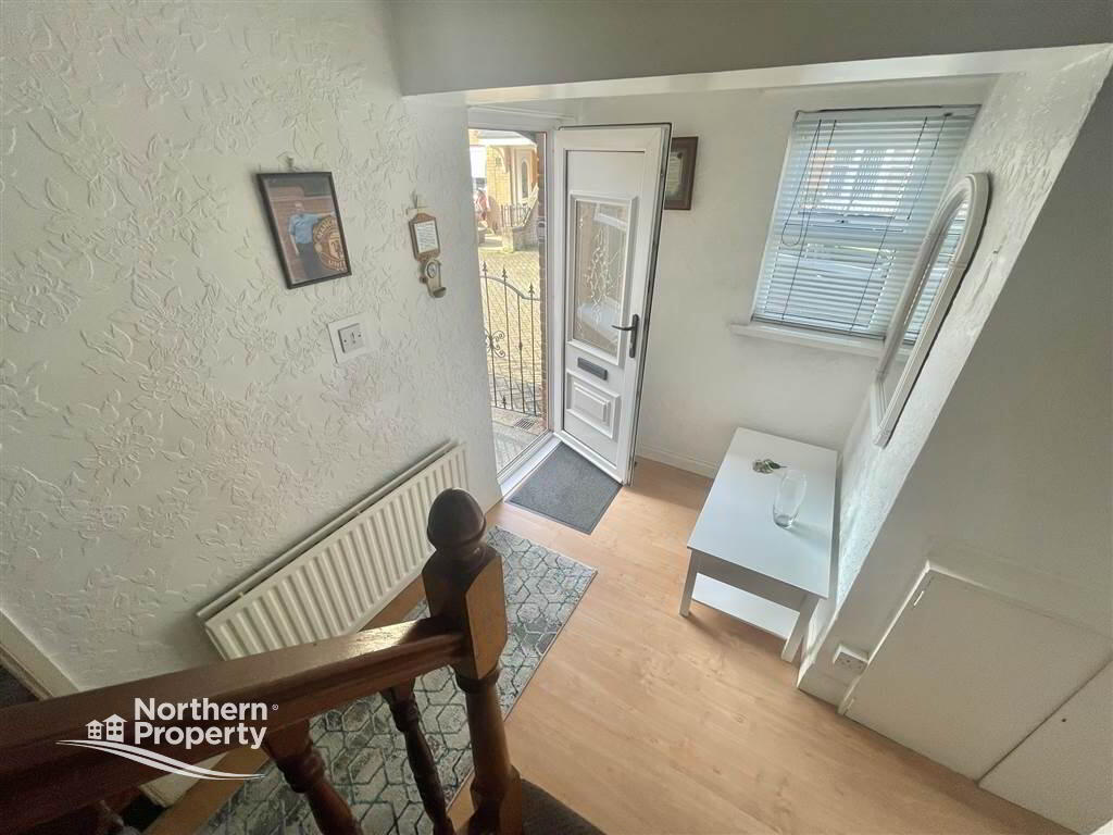 Photo 2 of 21 Clandeboye Drive, Belfast