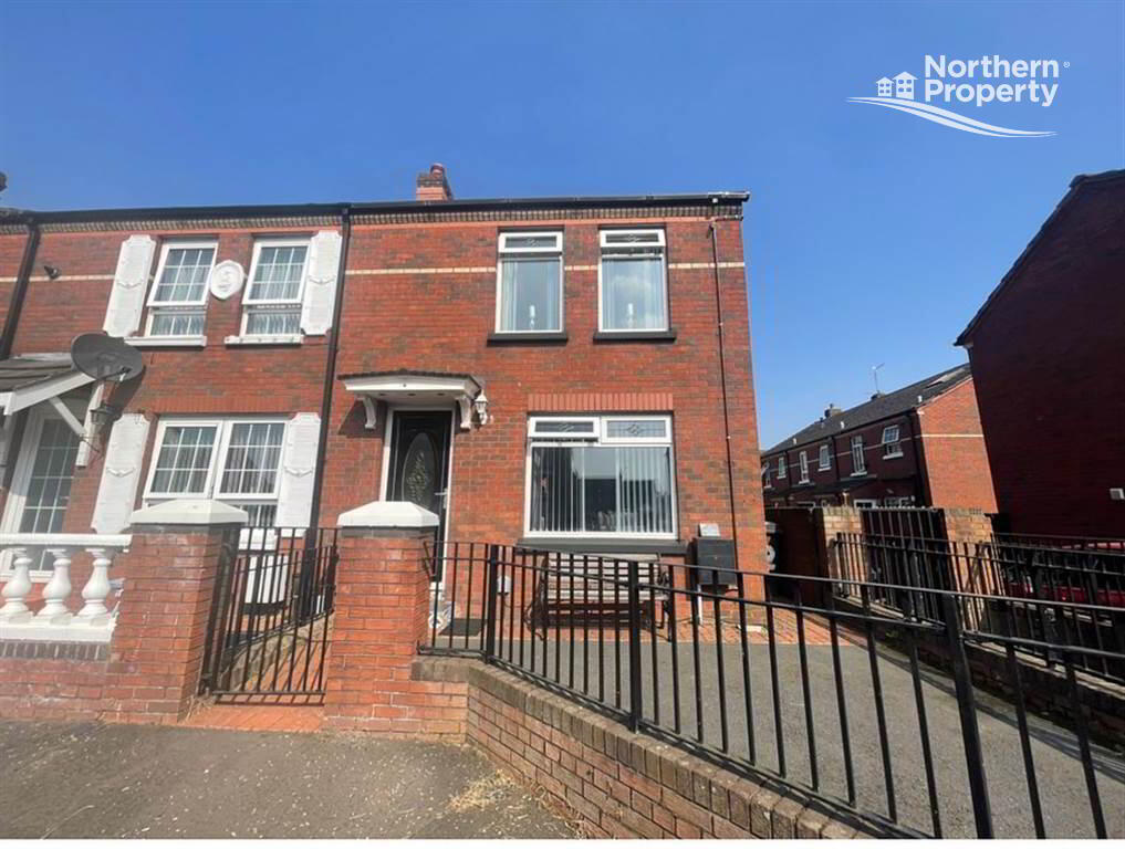 Photo 1 of 12 Lisfaddan Drive, Belfast