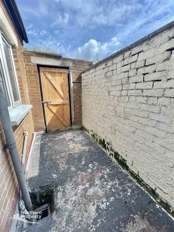 Photo 5 of 181 Stockmans Lane, Belfast