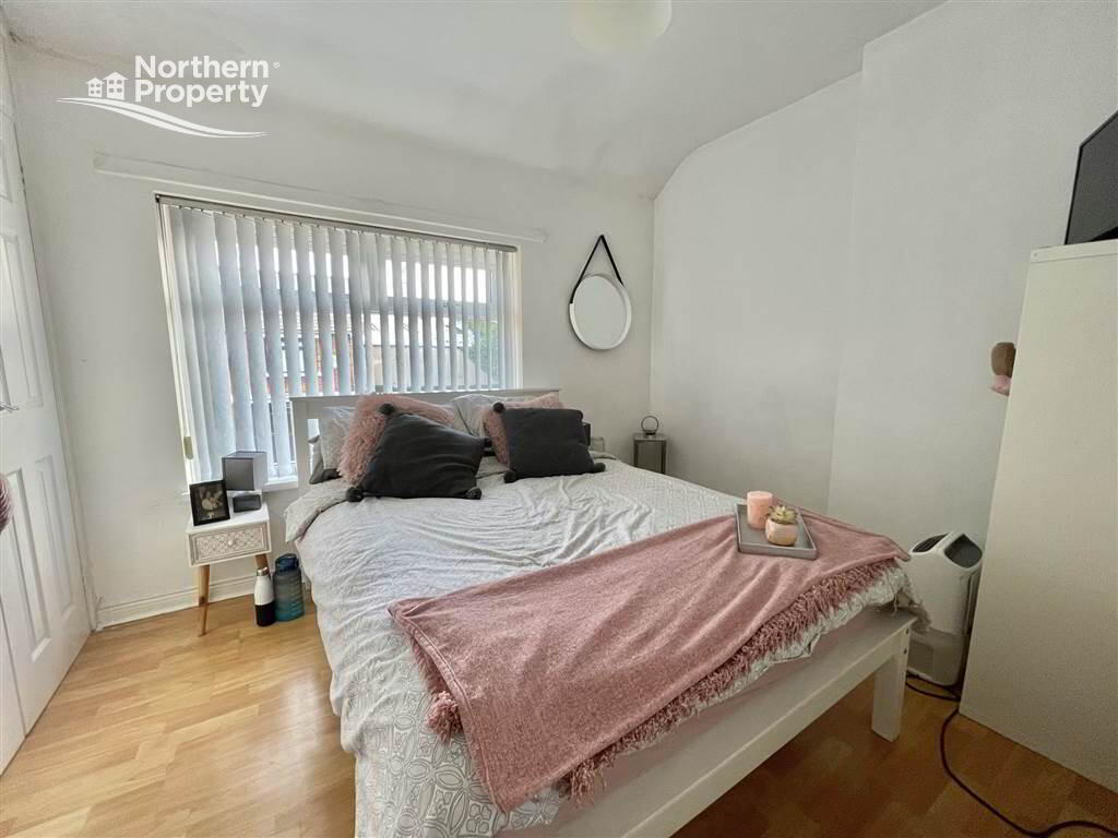 Photo 8 of 2 Beechmount Crescent, Belfast