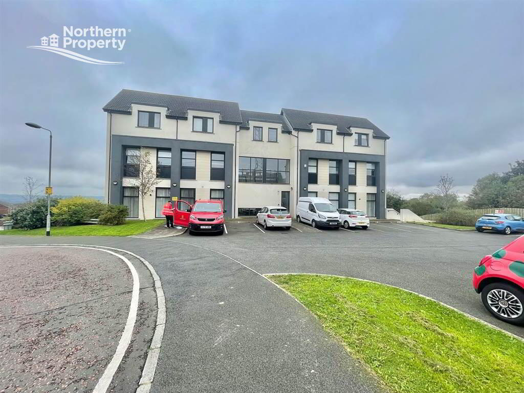 Photo 2 of 35 Lagmore View Road, Belfast