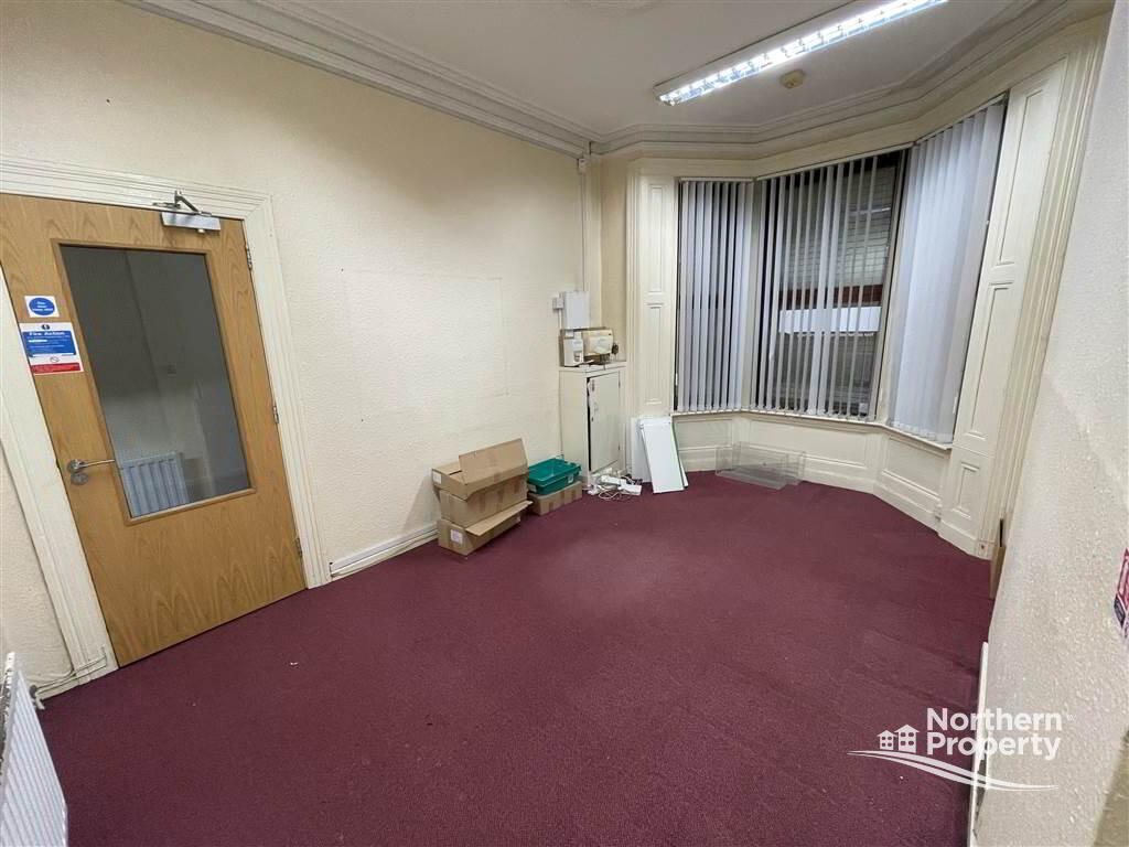 Photo 4 of 461 Falls Road, Belfast