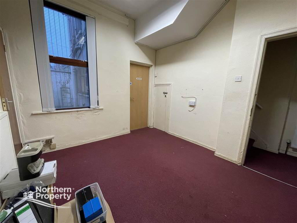 Photo 6 of 461 Falls Road, Belfast