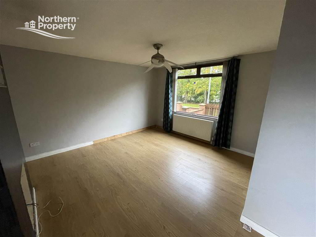 Photo 3 of 40 Ballycairn Close, Belfast