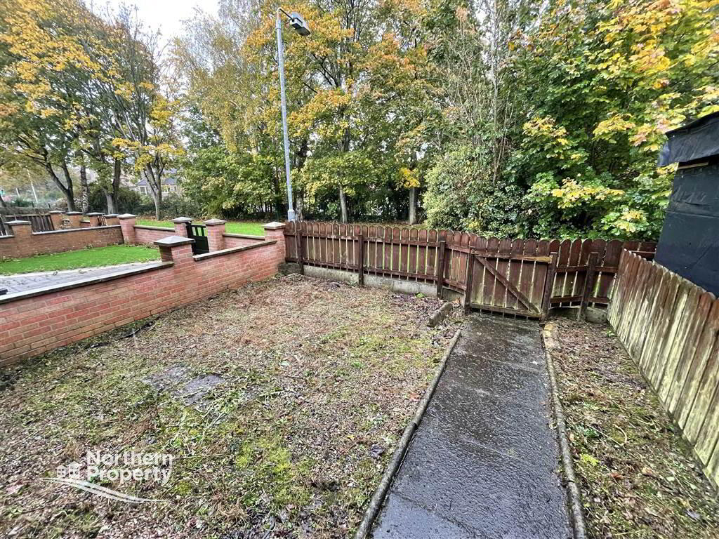 Photo 2 of 40 Ballycairn Close, Belfast