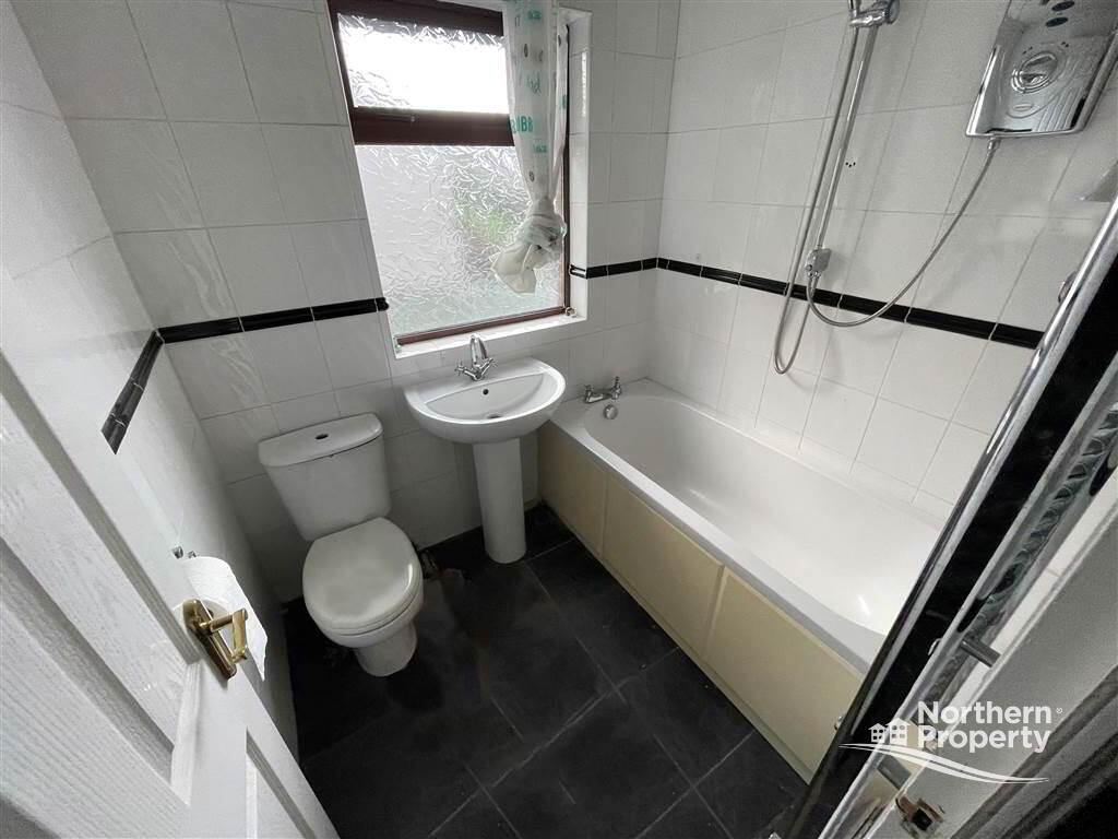 Photo 10 of 40 Ballycairn Close, Belfast