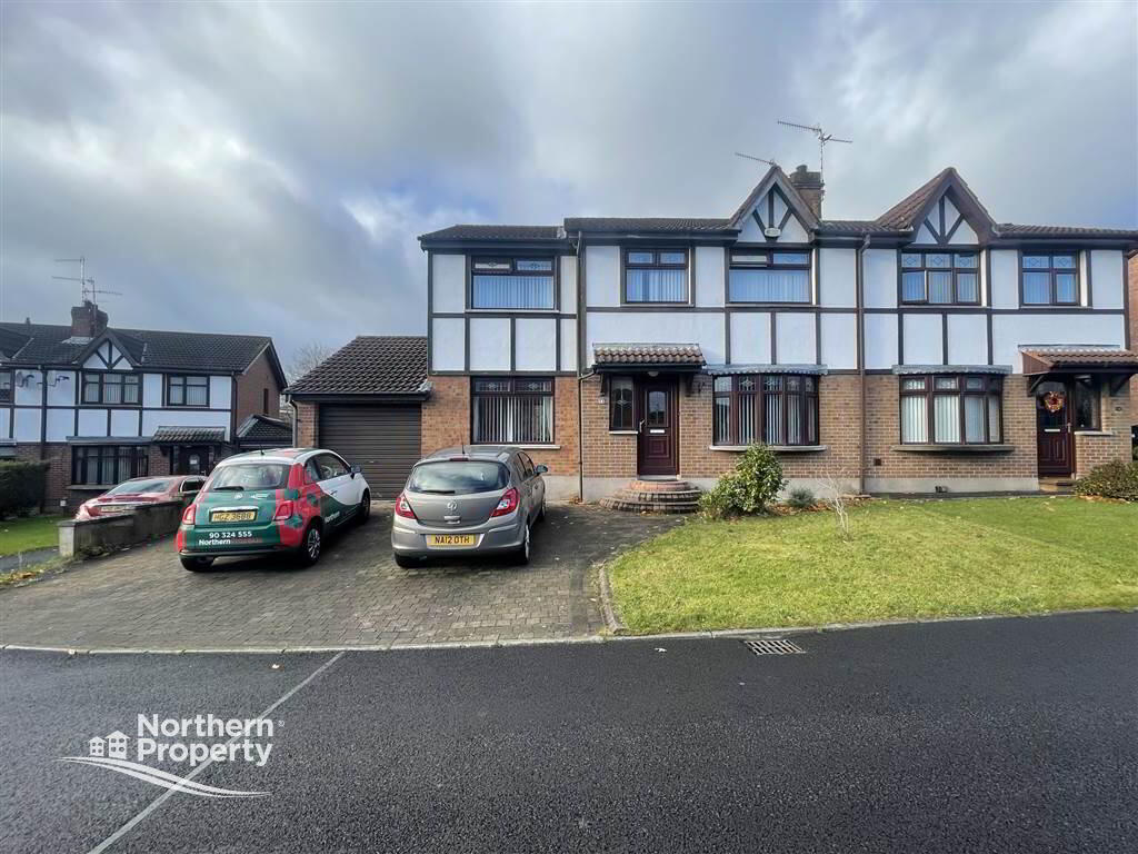 Photo 2 of 51 Brooklands Grange, Belfast