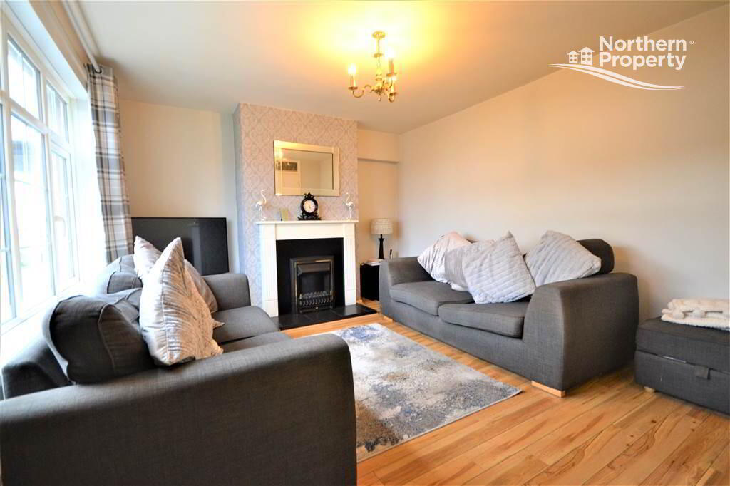 Photo 2 of 7 Laurelbank, Dunmurry, Belfast
