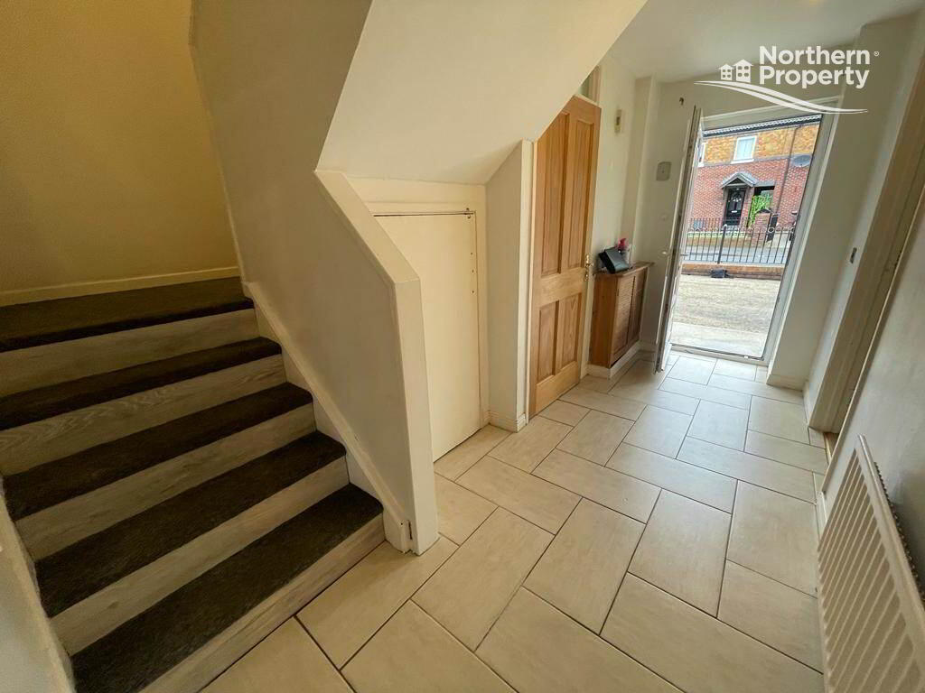 Photo 14 of 20 Beechmount Gardens, Belfast