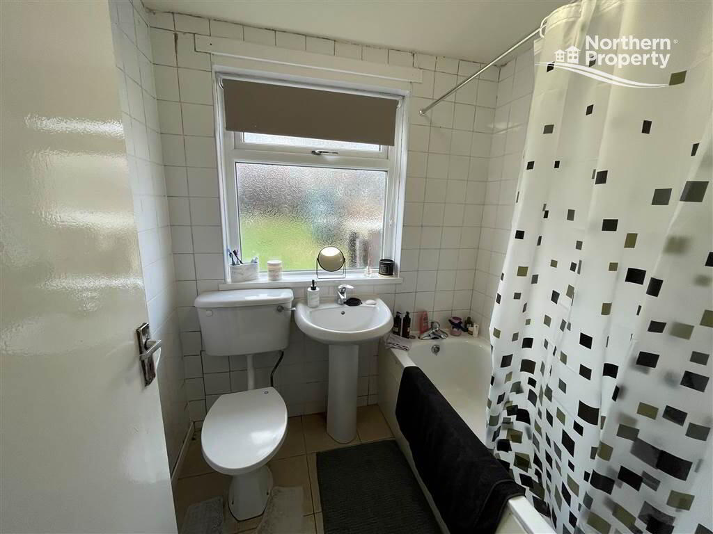 Photo 10 of 13 St James Drive, Belfast