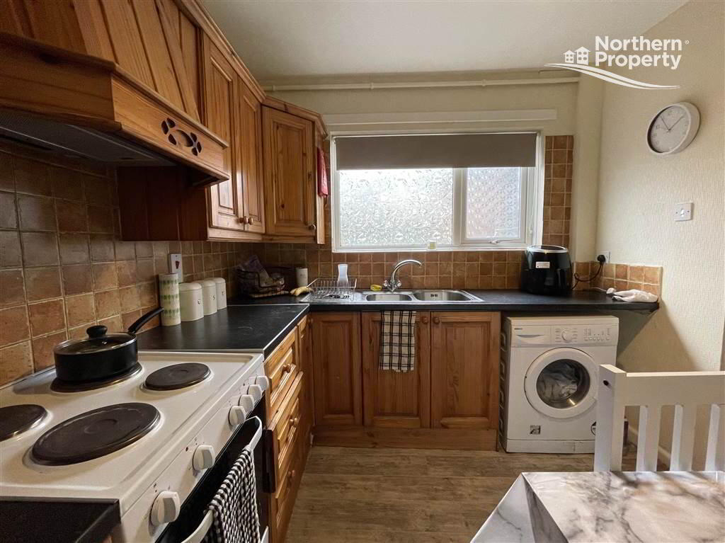 Photo 7 of 13 St James Drive, Belfast
