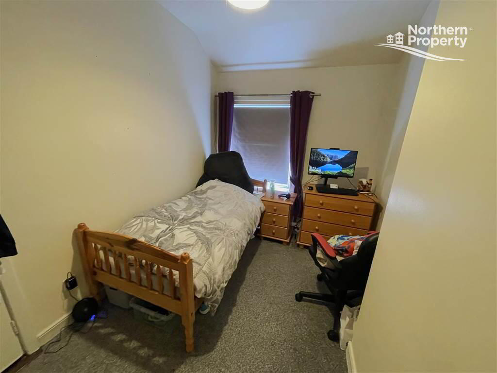 Photo 14 of 13 St James Drive, Belfast
