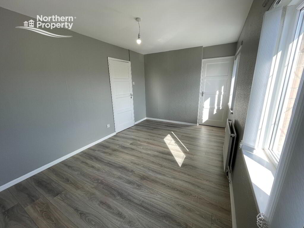 Photo 11 of 38 Norglen Road, Belfast