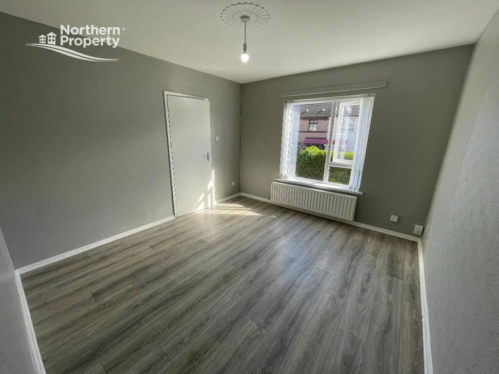 Photo 5 of 38 Norglen Road, Belfast