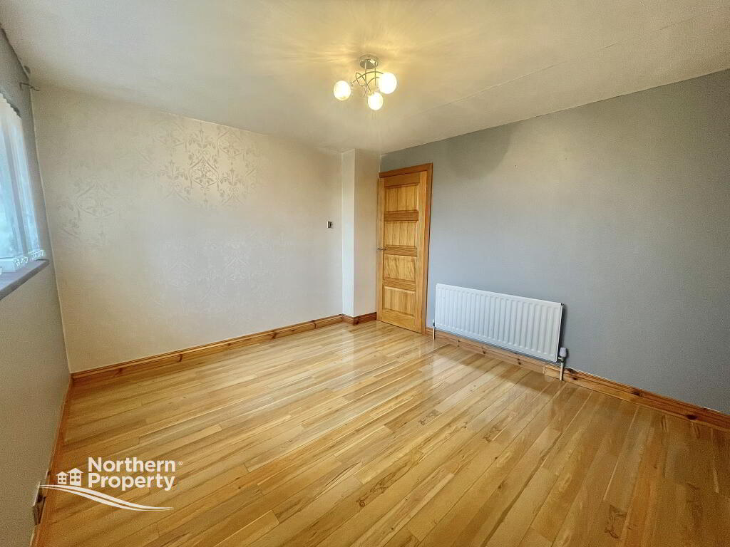 Photo 12 of 102 Ballymurphy Road, Belfast