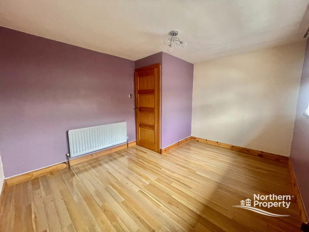 Photo 11 of 102 Ballymurphy Road, Belfast