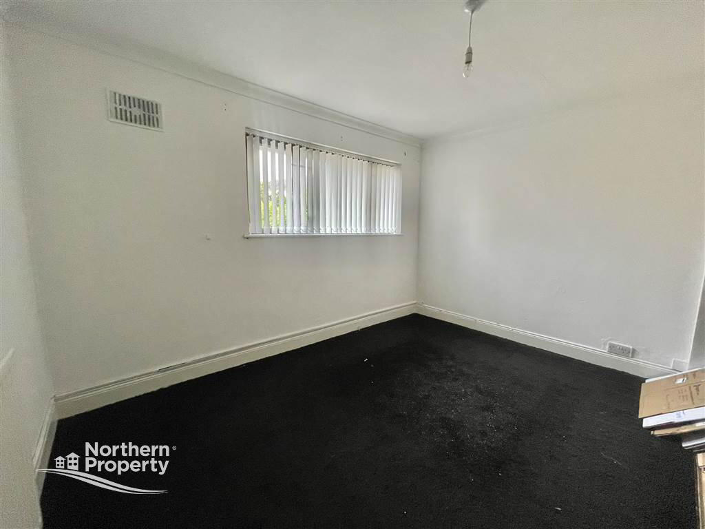Photo 10 of 4 Ballymurphy Crescent, Belfast