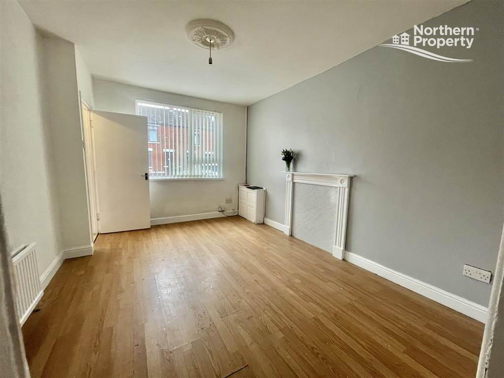 Photo 5 of 90 St James Road, Belfast