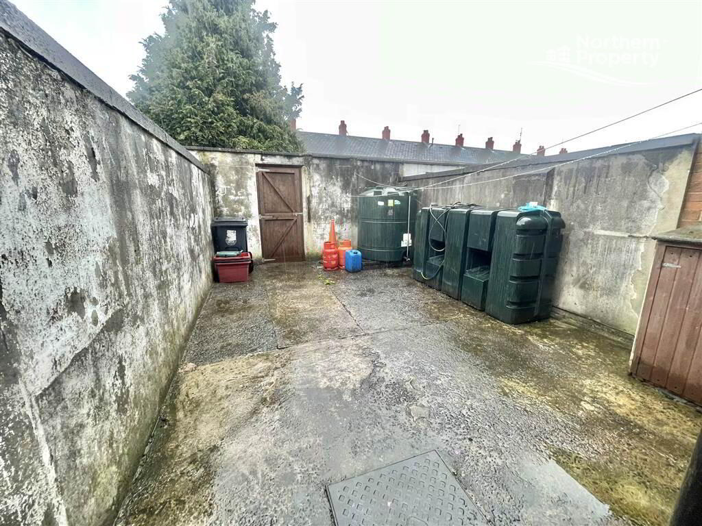 Photo 16 of 90 St James Road, Belfast
