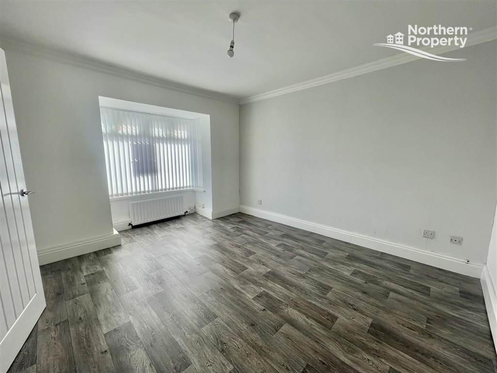 Photo 4 of 39 Monagh Road, Belfast