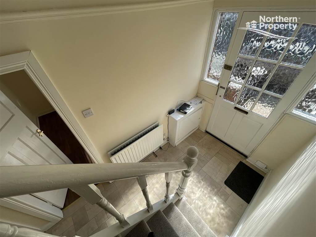 Photo 3 of 38 Iveagh Drive, Belfast