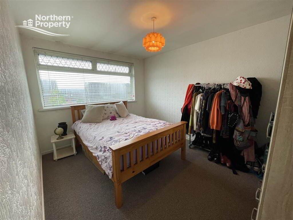 Photo 11 of 5 Coolnasilla Close, Belfast