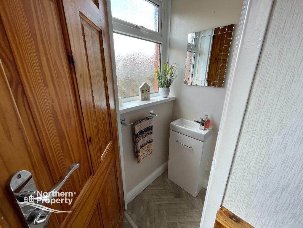 Photo 11 of 51 Lough Lea, Belfast