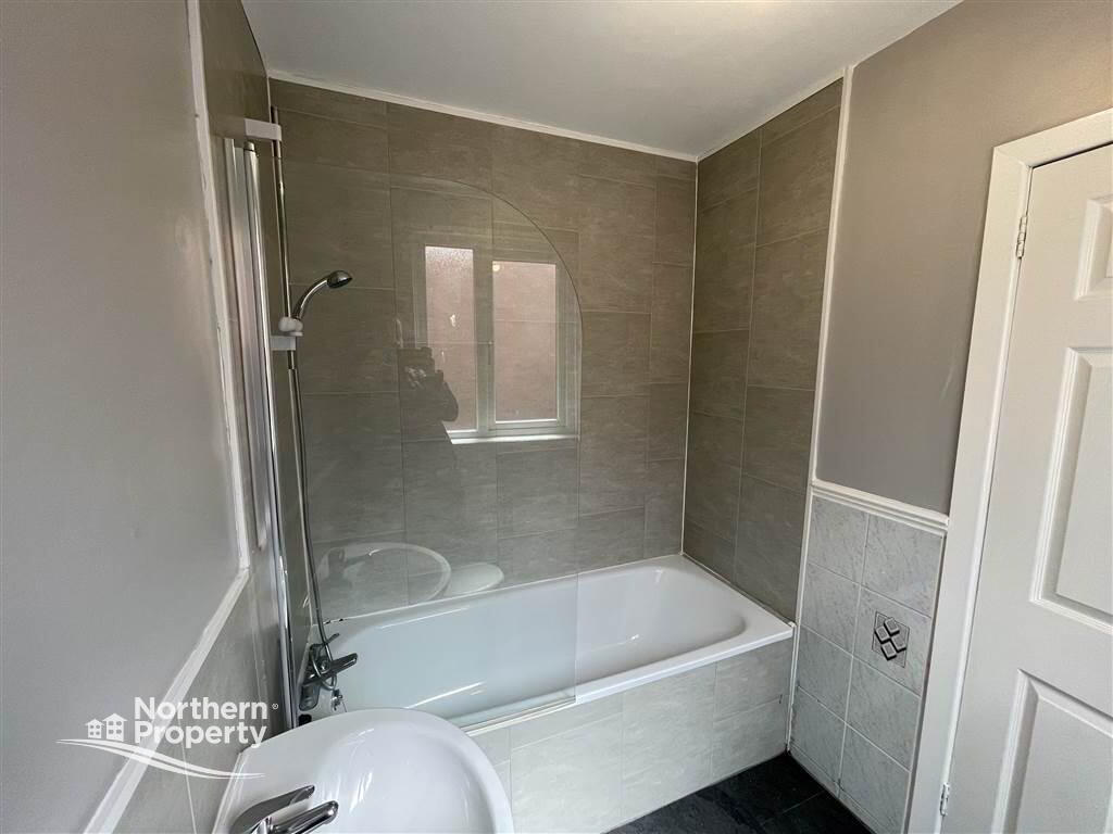 Photo 11 of 34 Forfar Street, Beechmount, Belfast