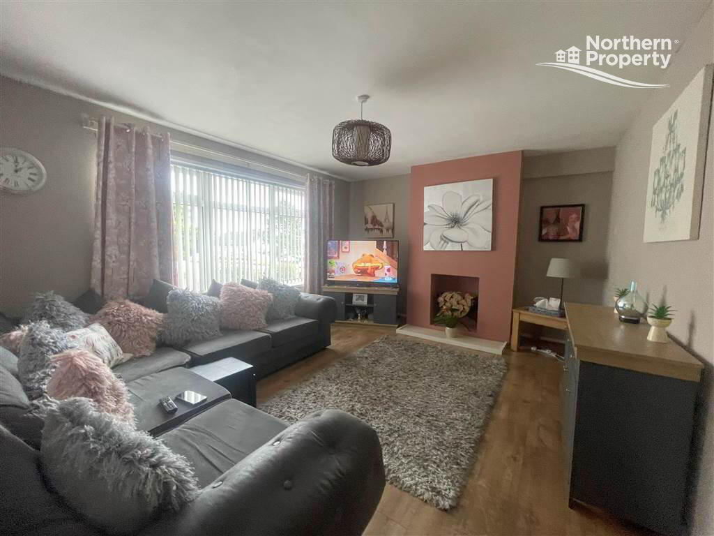 Photo 5 of 13 Ardcaoin View, Belfast