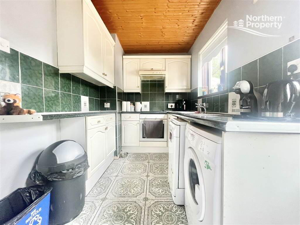 Photo 7 of 35 Divismore Crescent, Belfast
