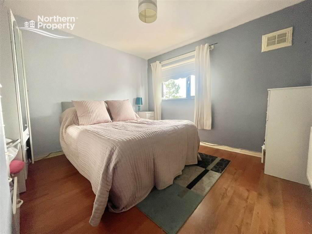 Photo 12 of 35 Divismore Crescent, Belfast