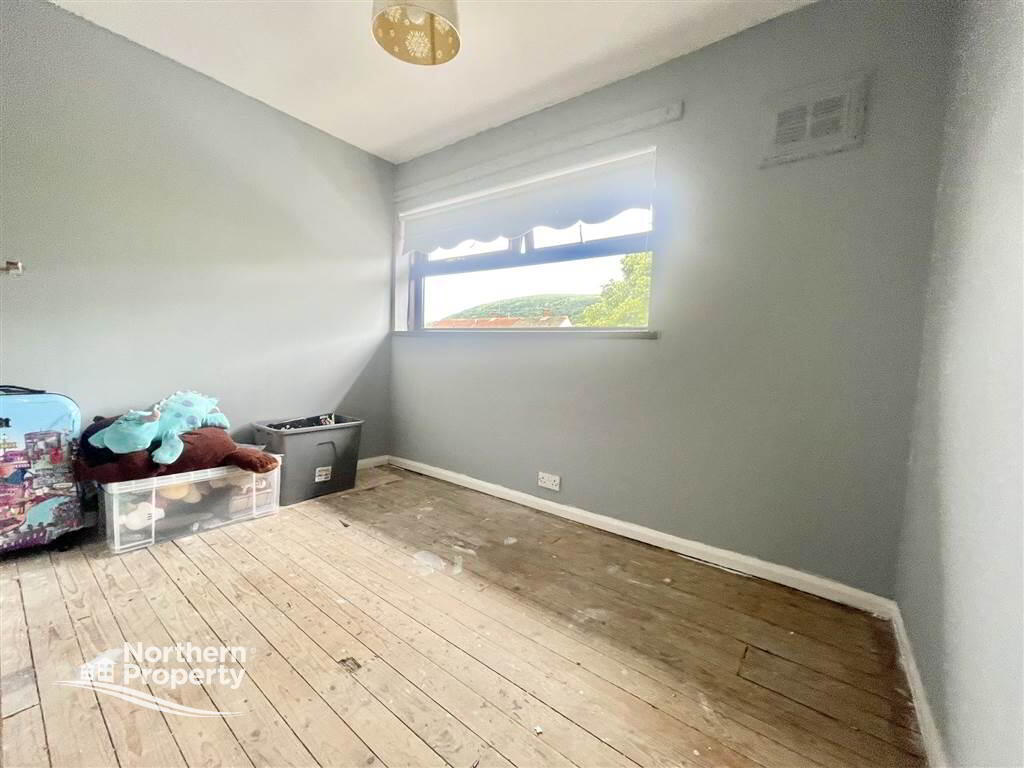 Photo 15 of 35 Divismore Crescent, Belfast
