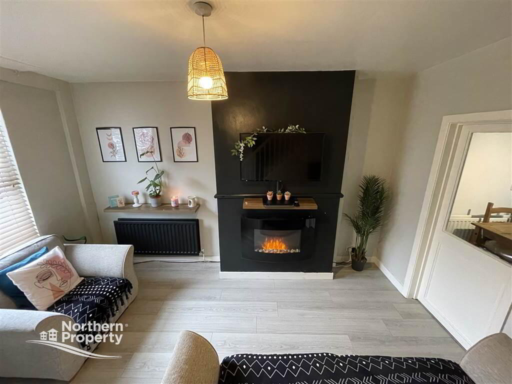 Photo 4 of 12 Rockmore Road, Belfast