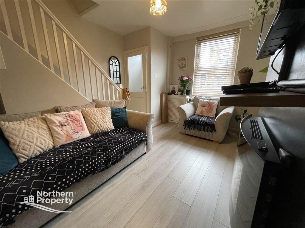 Photo 5 of 12 Rockmore Road, Belfast