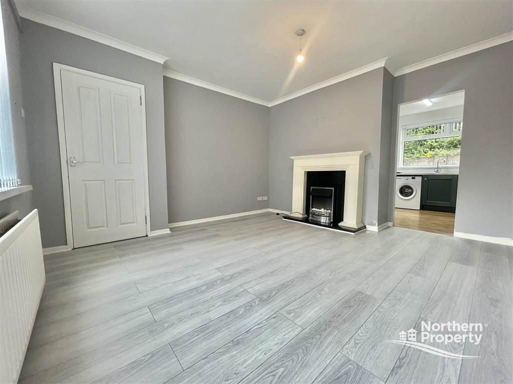 Photo 4 of 20 Mica Drive, Belfast