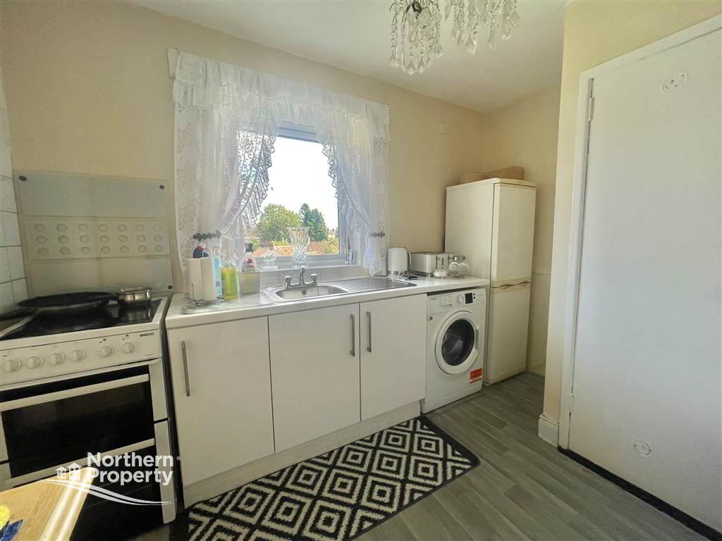 Photo 5 of 11 Slievegallion Drive, Belfast