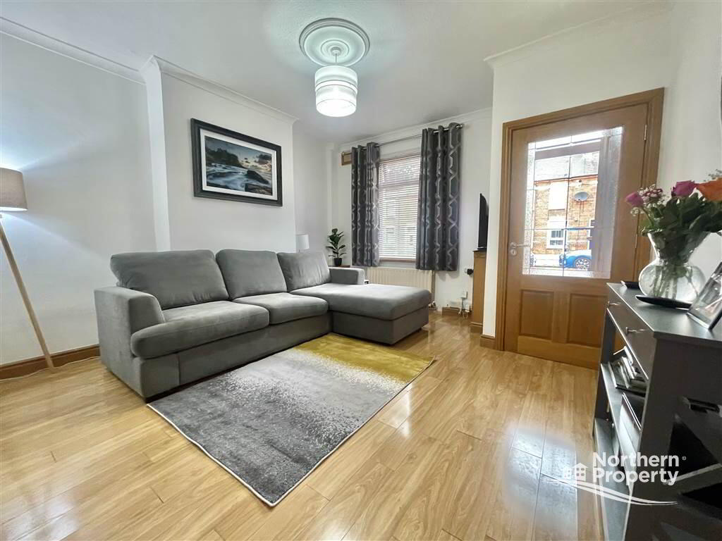 Photo 3 of 56 Hamill Street, Belfast