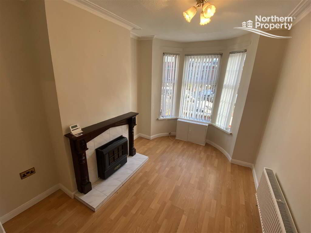Photo 2 of 29 Fallswater Street, Belfast