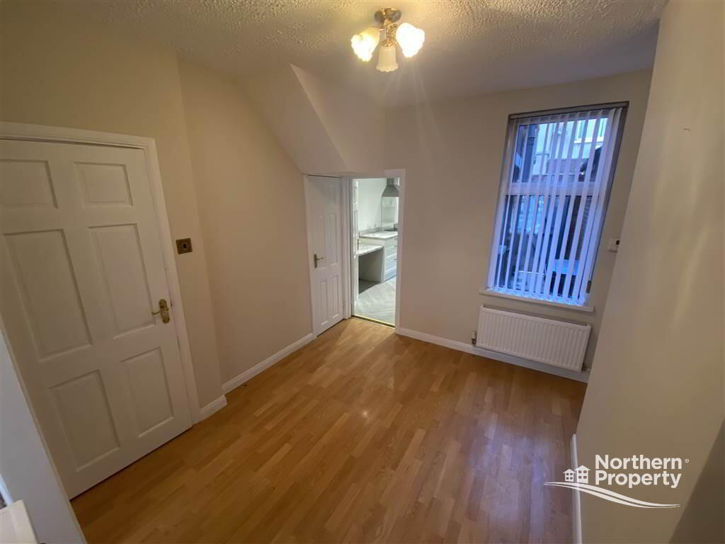 Photo 3 of 29 Fallswater Street, Belfast