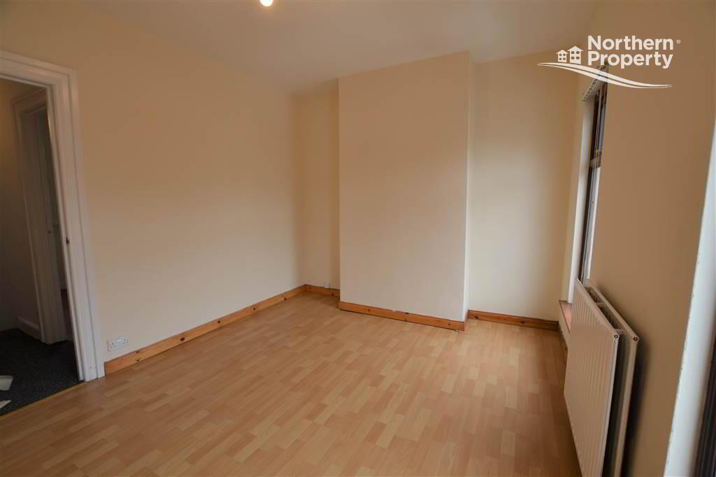 Photo 7 of 35 Fallswater Street, Belfast