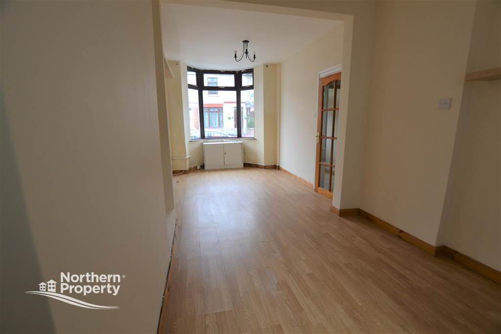 Photo 4 of 35 Fallswater Street, Belfast