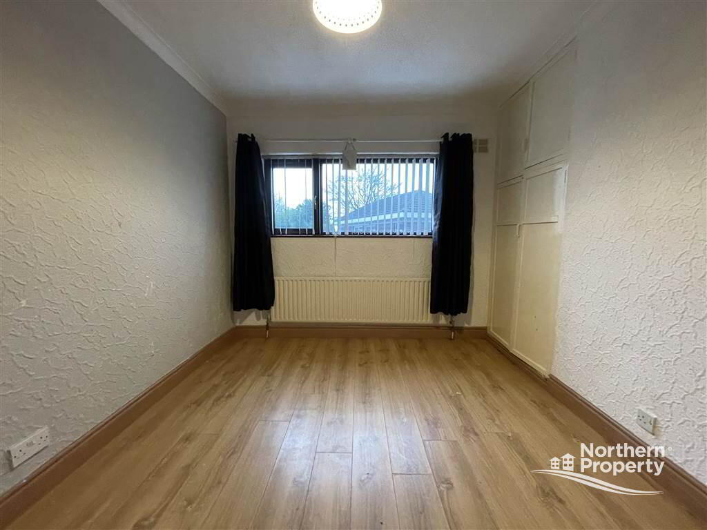 Photo 11 of 8 Trostan Way, Belfast