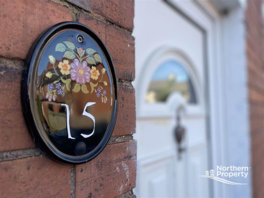 Photo 3 of 15 Victoria Gardens, Dunmurry, Belfast