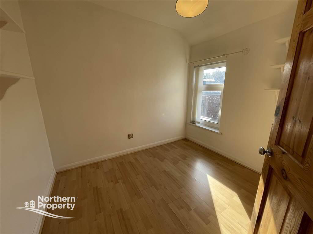Photo 14 of 15 Victoria Gardens, Dunmurry, Belfast