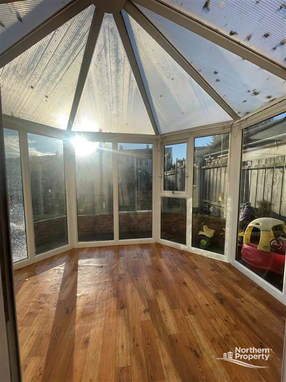Photo 3 of 16 Killard Place, Belfast