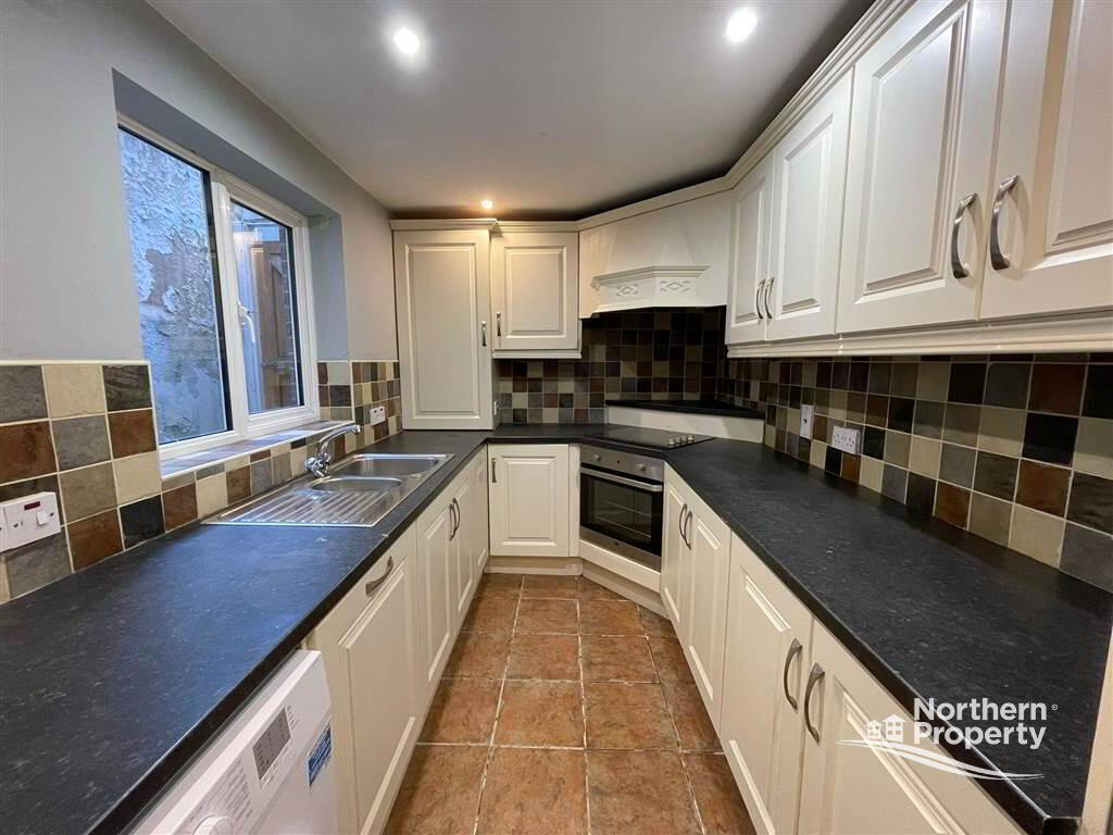 Photo 9 of 71 Hawthorn Street, Belfast