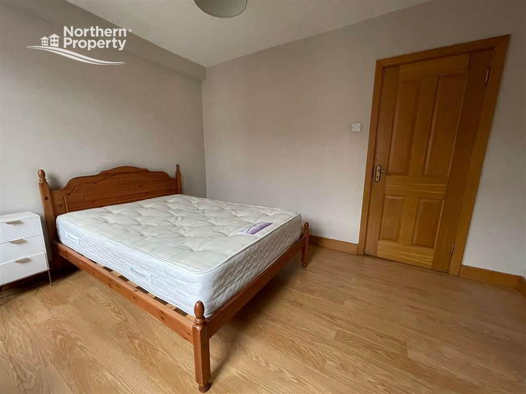 Photo 12 of 71 Hawthorn Street, Belfast