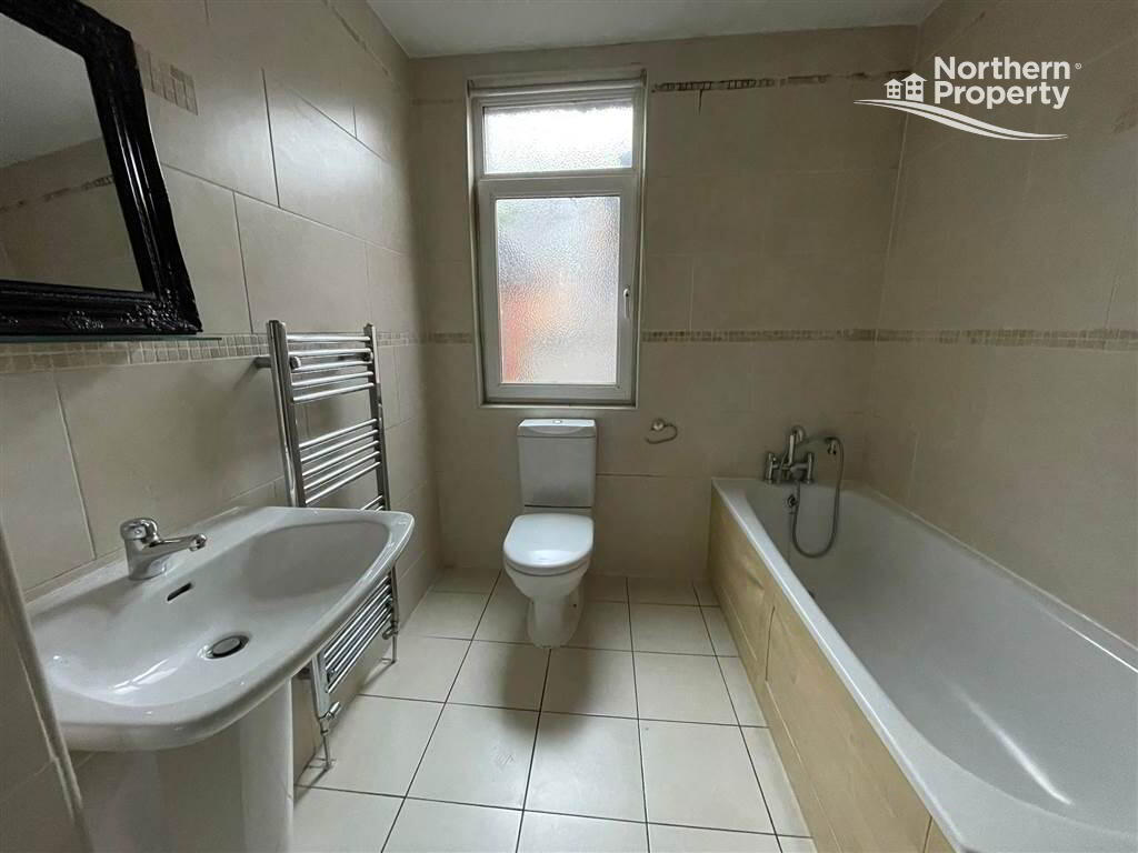Photo 19 of 71 Hawthorn Street, Belfast